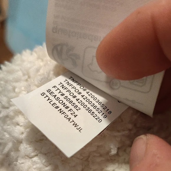 The North Face Soft Cream Knit Beanie - Picture 6 of 7